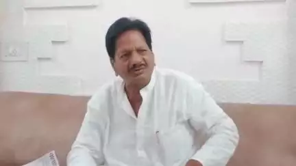 बालाघाट: सर्किट हाउस में पूर्व सांसद कंकर मुंजारे ने की प्रेस वार्ता, कांग्रेस विधायक उमंग सिंघार पर लगाए गंभीर आरोप