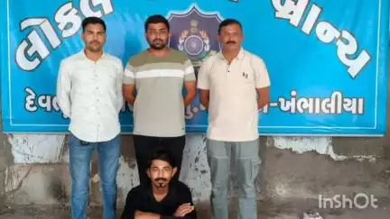 ખંભાળિયા: અસામાજીક તત્વ વિરૂદ્ધ પાસાનું શસ્ત્ર ઉગામતી એલ.સી.બી.- દેવભૂમિ દ્વારકા