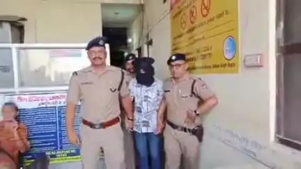 रुद्रपुर: ट्रांजिट कैंप थाना पुलिस ने 13 वर्षीय किशोरी से दुष्कर्म के आरोपी को किया गिरफ्तार, न्यायालय में किया पेश