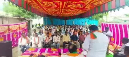 భూత్పూర్: మండల కేంద్రంలో బీజేపీ ముఖ్య కార్యకర్తల సమావేశంలో పాల్గొన్న దేవరకద్ర బీజేపీ ఇన్ఛార్జ్‌ కొండా ప్రశాంత్ రెడ్డి