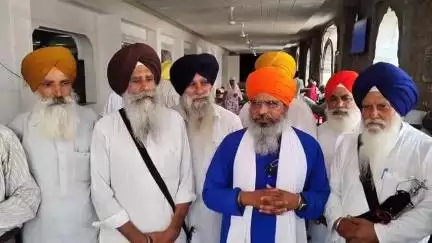 ਅੰਮ੍ਰਿਤਸਰ 2: ਯੂਕੇ ਅੰਮ੍ਰਿਤ ਸੰਚਾਰ ਕਮੇਟੀ ਦੇ ਮੈਂਬਰ ਭਾਈ ਬਲਦੇਵ ਸਿੰਘ ਨੇ ਅਕਾਲ ਤਖਤ ਸਾਹਿਬ ਤੇ ਪਹੁੰਚ ਕੇ ਧਰਮੀ ਫੌਜੀਆਂ ਦੇ ਹੱਕ 'ਚ ਚੁੱਕੀ ਆਵਾਜ਼