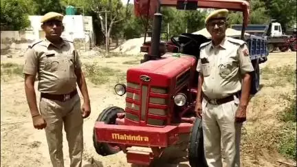 सायला: सायला पुलिस की बड़ी कार्रवाई: 'ऑपरेशन अखरोट' के तहत अवैध बजरी परिवहन में प्रयुक्त ट्रैक्टर-ट्रॉली की गई जब्त
