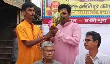 তমলুক: ক্ষুদিরাম মোড়ে বঙ্গীয় মাহিষ্য উন্নয়ন পরিষদের মেদিনীপুর জেলা কমিটির আয়োজনে মাহিষ্য OBC সংরক্ষণের দাবীতে পথসভার আয়োজন