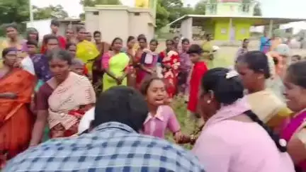 పలమనేరు: బైరెడ్డిపల్లి: చేతికొచ్చిన కుమారులు అర్ధాంతరంగా తనువు చాలించడంతో, కన్నీటి పర్యంతమైన కుటుంబీకులు
