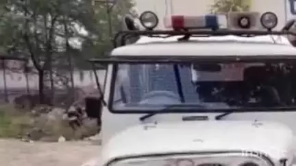 भितरवार: चीनौर पुलिस ने रिझोरा गांव नहर के पास से दो इनामी आरोपियों को किया गिरफ्तार