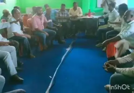 चतरा: चतरा जिला प्रजापति कुमार महासंघ के जिलाध्यक्ष के नेतृत्व में चतरा में बैठक, कई निर्णय लिए गए