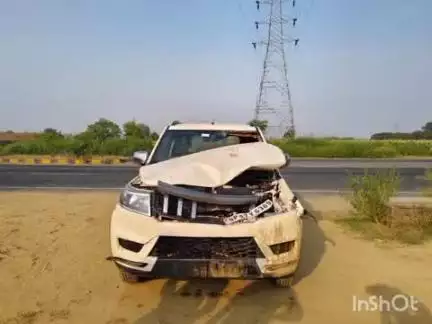 कासगंज: नदरई कस्बे में सड़क पर ठेला लगाने वाले युवक को तेज रफ्तार बुलेरो ने मारी टक्कर, हादसे में युवक की मौत