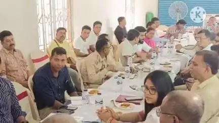 বিষ্ণুপুর ২: নিঃশব্দ বিপ্লব অনুষ্ঠানের আগে প্রশাসনিক বৈঠক করলেন অভিষেক বন্দ্যোপাধ্যায়ের আপ্ত সহায়ক সুমিত রায়