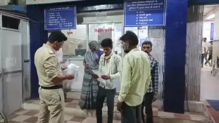रैपुरा: बराछ चौकी में ज़मीनी विवाद: युवक ने पति-पत्नी को थप्पड़ों से पीटा, मामला दर्ज