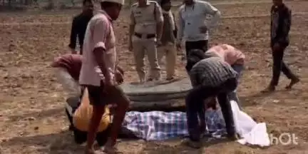 गंधवानी: बाग थाना क्षेत्र के ग्राम टकारी में मां ने बंदूक से गोली मारकर 18 वर्षीय पुत्र की हत्या की, मामला दर्ज