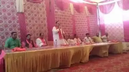 अमृतपुर: पिथनापुर गांव में शनिदेव के स्थान पर लगा मेला, पहुंचे विधायक व भाजपा जिलाध्यक्ष