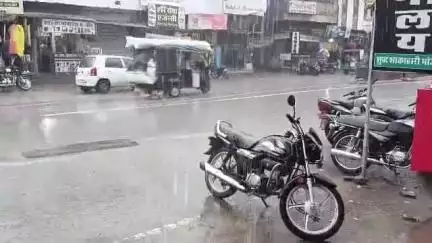 चित्तौड़गढ़: चित्तौड़गढ़ में हुई खंड बारिश के चलते उमस हुई तेज मौसम विभाग में 2 दिन बरसात का अलर्ट किया था जारी