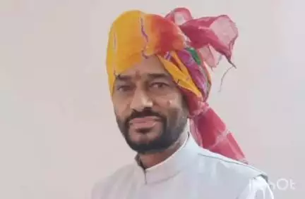 ओट: द्रंग के विधायक पूर्ण चन्द ठाकुर ने लोक निर्माण मंत्री को घेरा, कहा- नहीं देते कार्यक्रम की जानकारी