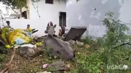 वल्लभनगर: भटेवर में घर के अंदर फंसी नीलगाय का वन विभाग ने किया रेस्क्यू, रास्ता भटककर आबादी की तरफ आई नीलगाय
