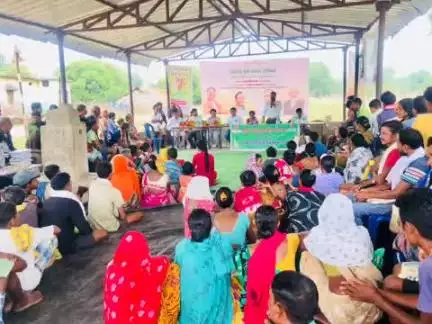 सुकमा: जिले के विभिन्न ग्रामों में कृषि संकल्प अभियान के तहत कार्यक्रम का आयोजन, किसानों को मिली जानकारी