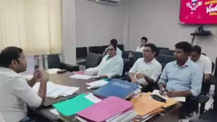 छपरा: उप विकास आयुक्त ने कार्यालय कक्ष में जिला स्वीप कोर कमेटी की बैठक आयोजित की