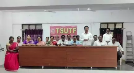 సంగారెడ్డి: ఉద్యోగ ఉపాధ్యాయులకు పిఆర్సిని వెంటనే అమలు చేయాలి, ఉపాధ్యాయులకు పదోన్నతులు ఇవ్వాలి : టిఎస్ యుటిఎఫ్