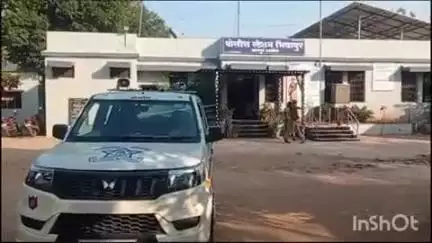 भिवापूर: १३ वर्षीय अल्पवयीन मुलीवर अत्याचार ; भिवापूर पोलिस स्टेशन द्ददीतील घटना