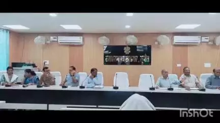 सुपौल: डीएम सावन कुमार की अध्यक्षता में कलेक्ट्रेट में जिला स्तरीय गजेटियर प्रारूप प्रकाशन समिति की बैठक हुई
