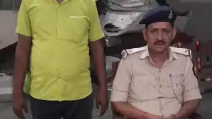 बोध गया: बोधगया: मगध विश्वविद्यालय थाना पुलिस ने अवैध बालू से भरी ट्रैक्टर ट्रॉली जब्त की, एक चालक गिरफ्तार