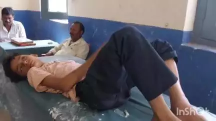 अकबरपुर: मस्तानगंज व अंसार नगर के बीच तेज रफ्तार ई-रिक्शा ने मारी पलटी, ई-रिक्शा पर बैठा एक बच्चा गंभीर रूप से जख्मी