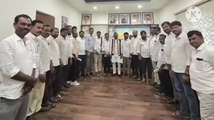 కూసుమంచి: గ్రామపంచాయతీ ఎన్నికల్లో ప్రతి గ్రామంలో కాంగ్రెస్ జెండా ఎగరాలి అని జిల్లా కాంగ్రెస్ అధ్యక్షుడు దుర్గ ప్రసాద్