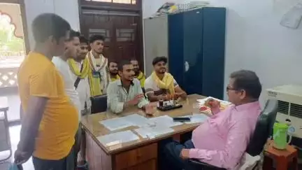 दरभंगा: स्नातक पार्ट-2 परीक्षा फॉर्म भरने में तकनीकी समस्याएँ, मिथिला स्टूडेंट यूनियन ने परीक्षा नियंत्रण से की मुलाक़ात