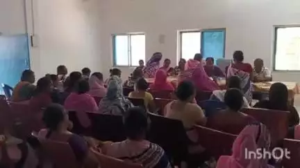 बरियारपुर: आशा फैसिलिटेटर एवं आशा कार्यकर्ता को दिया गया एक दिवसीय प्रशिक्षण