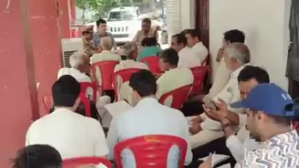 बिजनौर: बिजनौर में थाना समाधान दिवस पर सीओ सिटी ने मंडावर थाने में सुनी जन समस्याएं