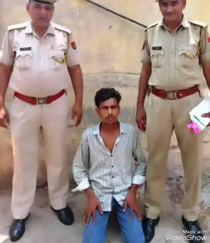 भरतपुर: भरतपुर की अटल बंद थाना पुलिस ने अवैध हथियार के खिलाफ कार्रवाई करते हुए आरोपी को किया गिरफ्तार