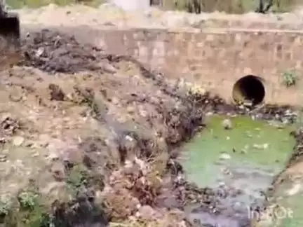 श्योपुर: शहर में नालों की सफाई जारी, बारिश से पहले प्रशासन ने शुरू किया कार्य
