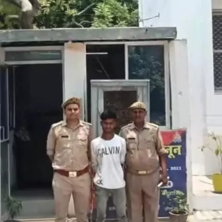 फतेहपुर: फतेहपुर पुलिस ने कानपुर से नाबालिग हिंदू लड़की को बहला-फुसला कर बेचने जा रहे विशेष समुदाय के युवक को किया गिरफ्तार