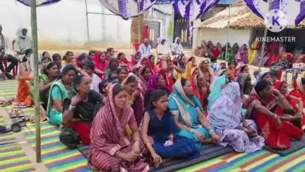 थैलीटोला में कलार समाज का सम्मान समारोह सम्पन्न, जिला पंचायत अध्यक्ष नम्रता सिंह भी हुए शामिल