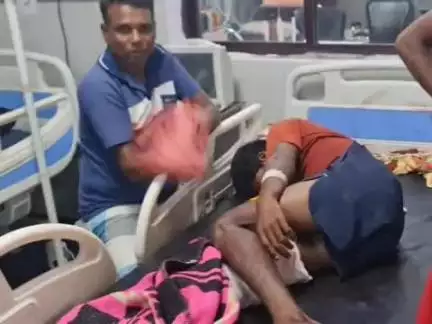 सुकमा: जिला अस्पताल सुकमा में मरीजों को ले जाने के लिए नहीं मिली एम्बुलेंस, मरीजों ने घंटों किया इंतजार