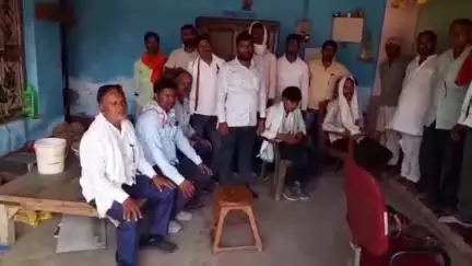 नोखा: किशोरी जी राइस मिल में किसानों ने धान की खरीदारी के बाद रुपए नहीं मिलने पर किया हंगामा, सीओ से लगाई गुहार
