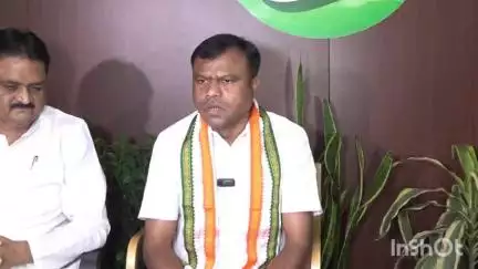 लोहंडीगुडा: चरण पादुका योजना पर घमासान, पीसीसी चीफ बोले- इस योजना में बीजेपी को मिलता है मोटा कमीशन