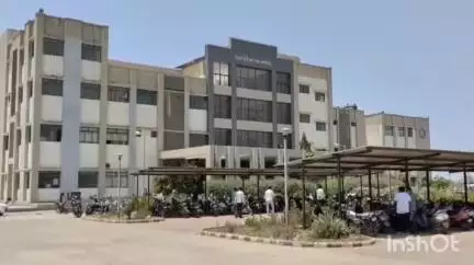 ઓખામંડળ: દ્વારકા જિલ્લાના ખંભાળિયામાં પાંચહાટડી ચોકમાં વીજ કરંટ લાગતા યુવાનનું મૃત્યુ