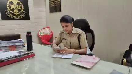 दलौदा: धूधड़का रोड पर दलोदा पुलिस ने अवैध शराब का परिवहन करते हुए एक आरोपी को पकड़ा