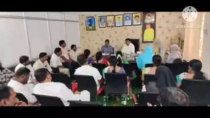 హిందూపురం మున్సిపల్ కార్యాలయంలో నూతన  మునిసిపల్ కమీషనర్ తో కౌన్సిలర్ల ఆత్మీయ సమావేశం