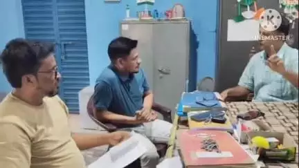 ধর্মনগর: অবৈধ পরিচালন কমিটি নিয়ে বেকায়দায় প্রধানশিক্ষক ঘটনা ধর্মনগর মহকুমার লাতুগাঁও সিনিয়র বেসিক বিদ্যালয়ে