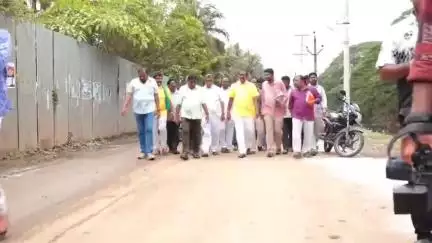 పాలకొల్లు: పాలకొల్లు పట్టణంలో జరుగుతున్న అభివృద్ధి పనులను పరిశీలించిన మంత్రి నిమ్మల రామానాయుడు