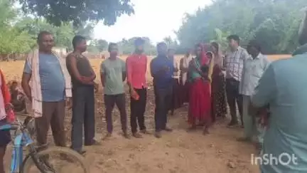 सिसई: सिसई प्रखंड क्षेत्र में रसोई गैस का दाम बढ़ाकर बेचने की शिकायत पर अंचलाधिकारी सिसई ने की जांच