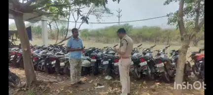 बेमेतरा: जिले के विभिन्न थाना चौकी की पुलिस ने मोटर व्हीकल एक्ट के तहत 13 वाहन चालकों पर की चालानी कार्रवाई
