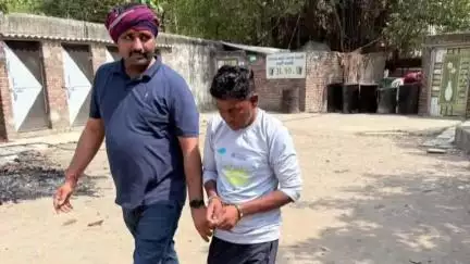 ભરૂચ: ભરૂચ શહેર C ડિવિઝન પોલીસે છેલ્લા 5 વર્ષથી બળાત્કાર અને પોક્સોના ગુનાના આરોપીને ખેડુત મજુર બની બગદાણા ખાતે થી ઝડપી પાડ્યો