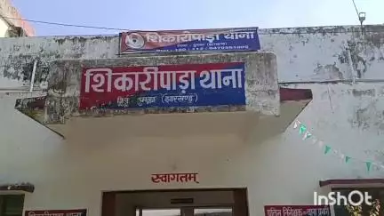 शिकारीपाड़ा: शिकारीपाड़ा पुलिस ने शिकारीपाड़ा मिशन चौक पर चलाया वाहन जांच अभियान
