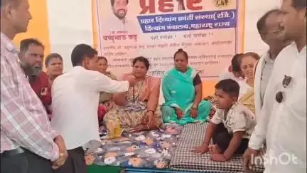 पारोळा: बच्चूभाऊ कडू यांच्या अन्नत्याग आंदोलनाला पाठिंब्यासाठी तहसील कार्यालय येथे दिव्यांगाचे बेमुदत अन्नत्याग आंदोलन मागे