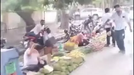 नवाबगंज: बस अड्डे से रेलवे स्टेशन तक सड़क होगी खाली, रेहड़ी-पटरी वालों को मालगोदाम रोड पर किया जाएगा शिफ्ट, जाम से मिलेगी राहत