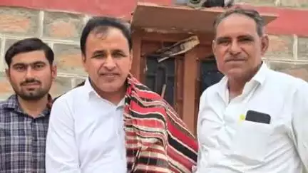 धनाऊ: बाङमेर-जैसलमेर सांसद उम्मेदाराम बेनिवाल ने नांद क्षेत्र का दौरा किया, आमजन से हुए रूबरू