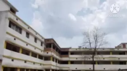बुंडू: बुंडू में इंटरमीडिएट में नामांकन के लिए छात्र परेशान