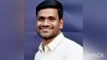 మదనపల్లి గుర్రప్ప నాయుడు వీధిలో కాపురం ఉంటున్న లోకేష్(30) పురుగుమందు తాగి ఆత్మహత్య చేసుకుకోవడం శనివారం వెలుగు చూసింది
